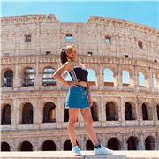 Sono stata un’ottima alunna a scuola, lo studio mi ha aiutato a crescere e capire che non bisogna essere ignoranti, vi insegnerò come non esserlo! 👍